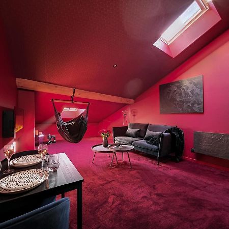 Suite Rouge Baiser Avec Jacuzzi Privatif - Loveroom Insolite Saint-Etienne  Exteriér fotografie