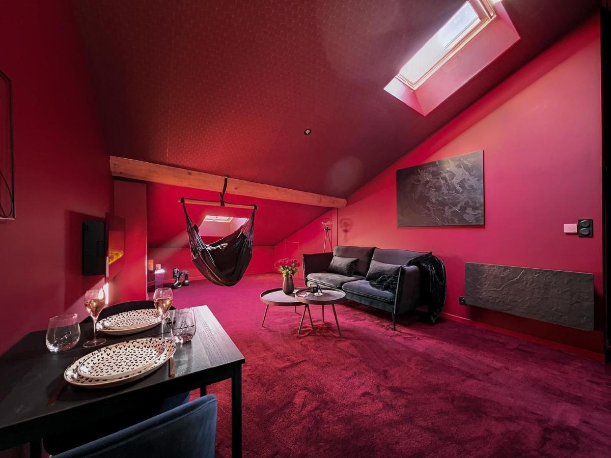 Suite Rouge Baiser Avec Jacuzzi Privatif - Loveroom Insolite Saint-Etienne  Exteriér fotografie
