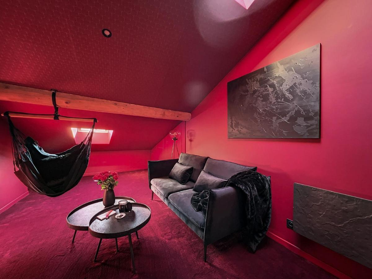 Suite Rouge Baiser Avec Jacuzzi Privatif - Loveroom Insolite Saint-Etienne  Exteriér fotografie